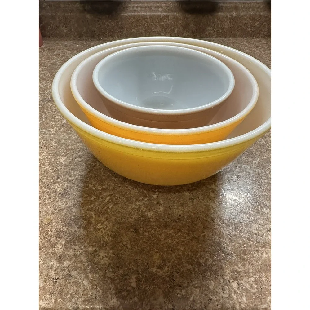 Vintage Pyrex Mixing NestingBowls Set Primary Colors Fiesta 401 402 403 SET of 3